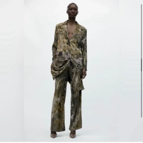 Zara Taupe Pointed Toe High Heel Court Shoes - Picture 8 of 10